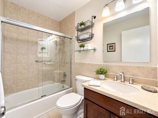 400 McDowell Drive, East Brunswick, NJ 08816
