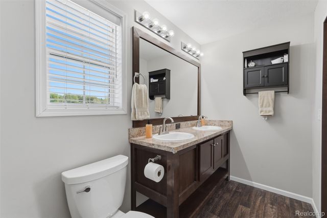 11112 Hickory Tree Court, Green Oak Township, MI 48178