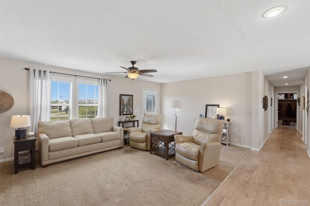 11112 Hickory Tree Court, Green Oak Township, MI 48178