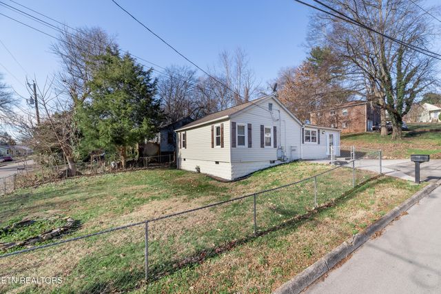 507 Sunnyside St, Maryville, TN 37804