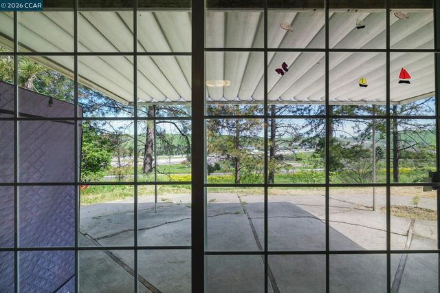 3922 Bayview Circle, Concord, CA 94520