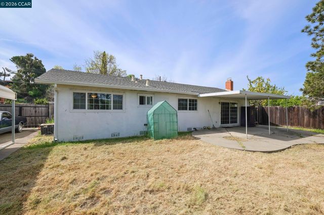 3922 Bayview Circle, Concord, CA 94520