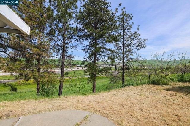 3922 Bayview Circle, Concord, CA 94520