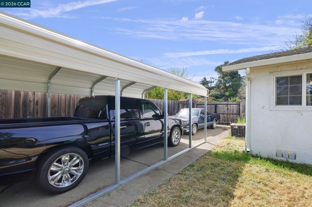 3922 Bayview Circle, Concord, CA 94520