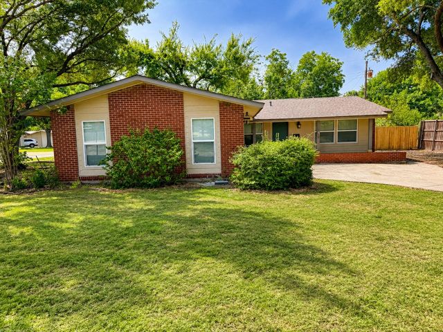 901 Melrose Drive, Richardson, TX 75080