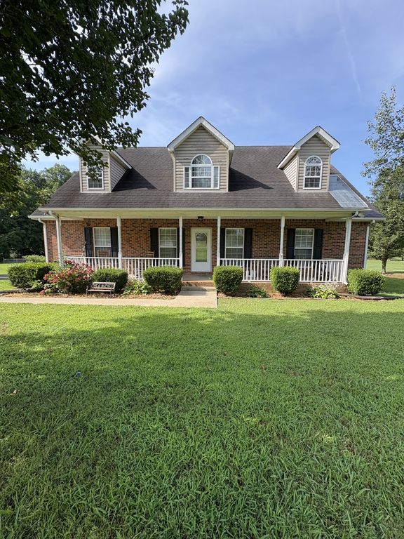 1059 Kaitlynn Cir, Pleasant View, TN 37146