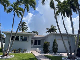 1230 Hollywood Blvd, Hollywood, FL 33019