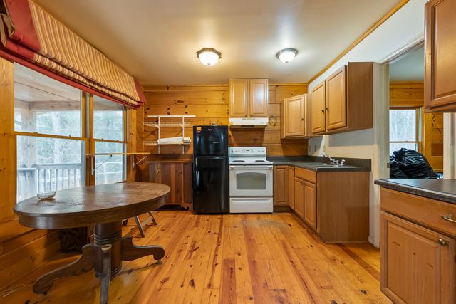 391 Airport RD, Riner, VA 24149