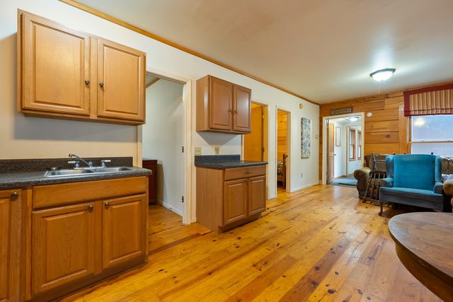 391 Airport RD, Riner, VA 24149