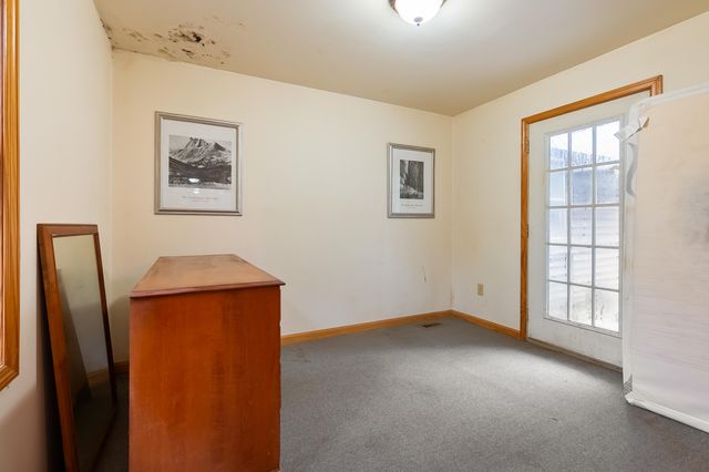 391 Airport RD, Riner, VA 24149