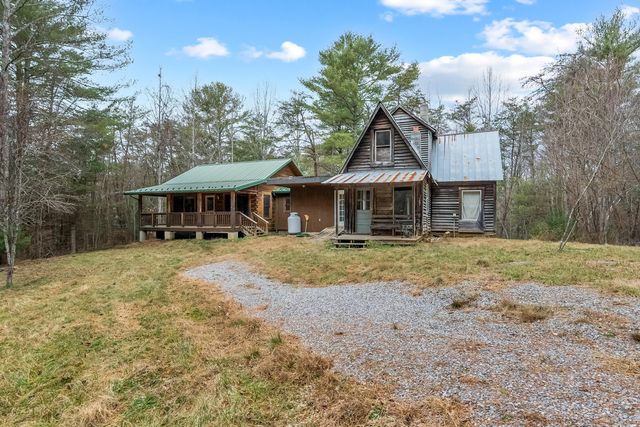 391 Airport RD, Riner, VA 24149