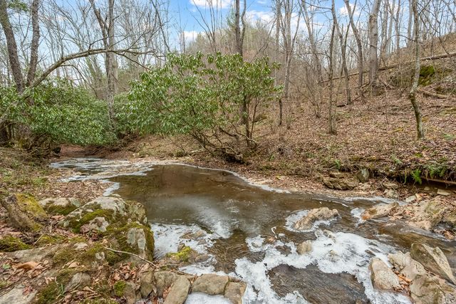 391 Airport RD, Riner, VA 24149
