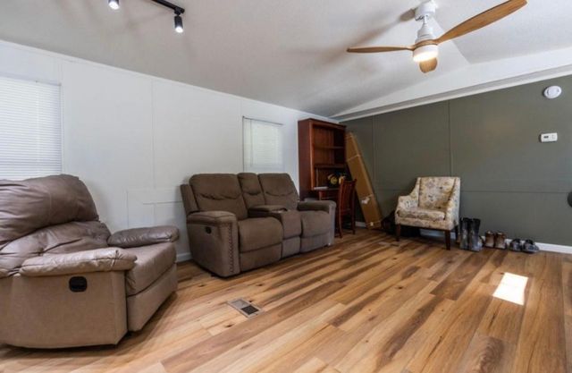 309 W Bryant Street, Elm Mott, TX 76640