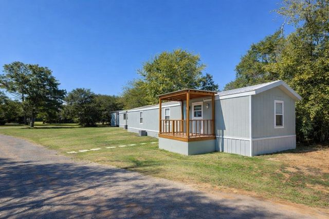 309 W Bryant Street, Elm Mott, TX 76640
