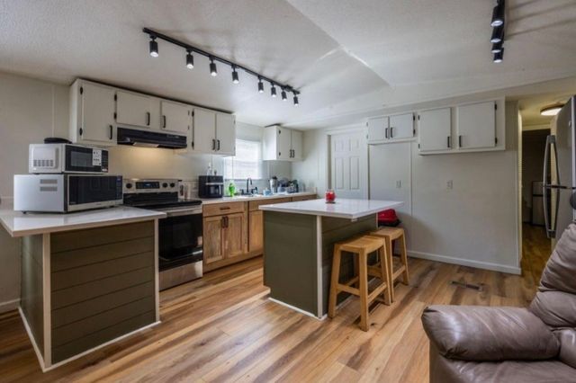 309 W Bryant Street, Elm Mott, TX 76640