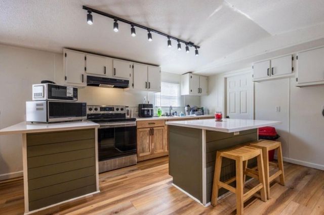 309 W Bryant Street, Elm Mott, TX 76640