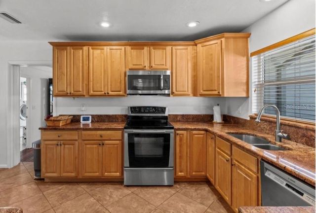 2516 ROBERTA STREET, Largo, FL 33771