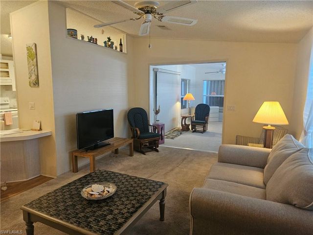 38 Turquoise AVE # 38T, Naples, FL 34114