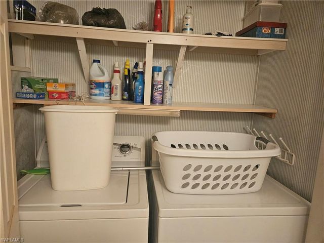 38 Turquoise AVE # 38T, Naples, FL 34114