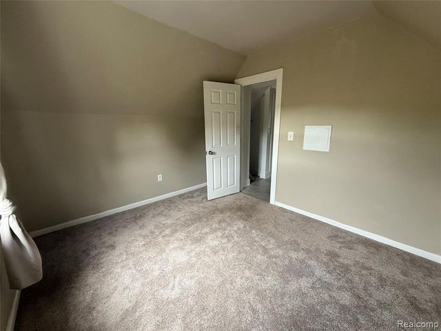 267 W Lincoln Road, Alma, MI 48801