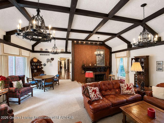 1543 Meadowbrook Lane, East Lansing, MI 48823