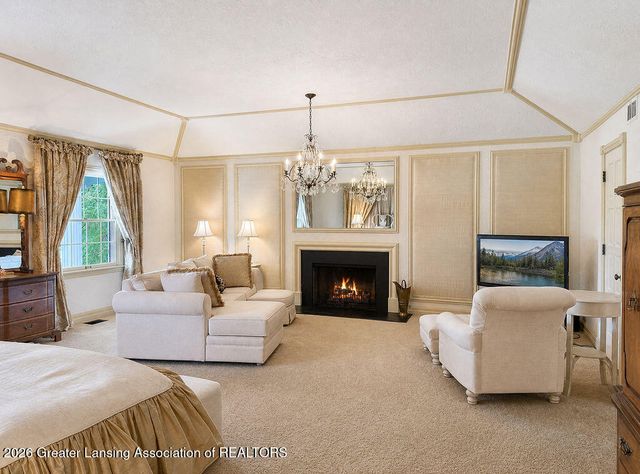1543 Meadowbrook Lane, East Lansing, MI 48823