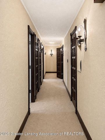 1543 Meadowbrook Lane, East Lansing, MI 48823