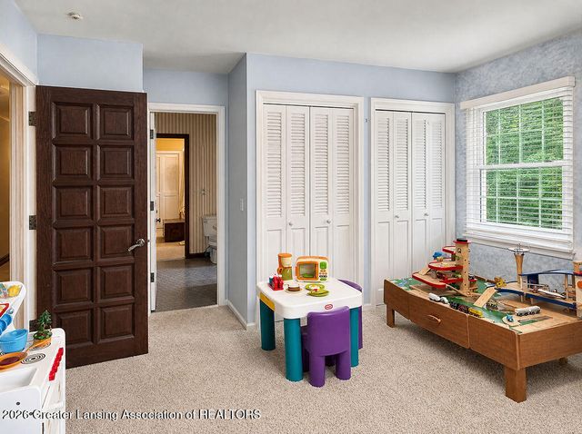 1543 Meadowbrook Lane, East Lansing, MI 48823