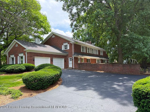 1543 Meadowbrook Lane, East Lansing, MI 48823