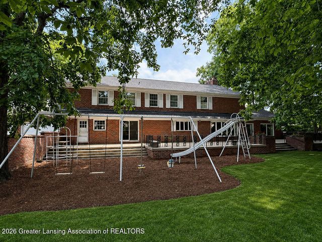 1543 Meadowbrook Lane, East Lansing, MI 48823