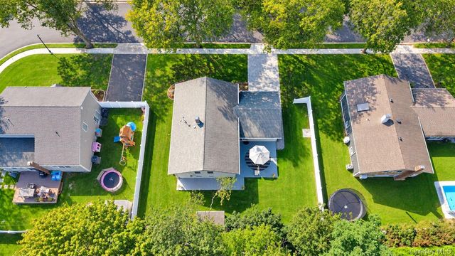 4 Salisbury Drive N, East Northport, NY 11731