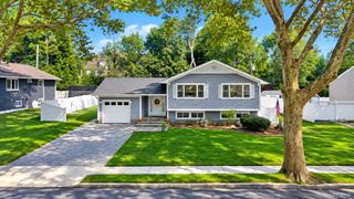 4 Salisbury Drive N, East Northport, NY 11731