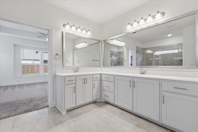 208 Lakewood Lane, Ponder, TX 76259