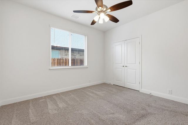 208 Lakewood Lane, Ponder, TX 76259