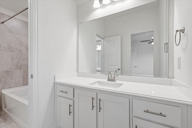208 Lakewood Lane, Ponder, TX 76259