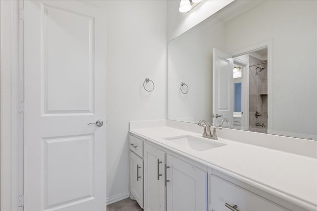 208 Lakewood Lane, Ponder, TX 76259
