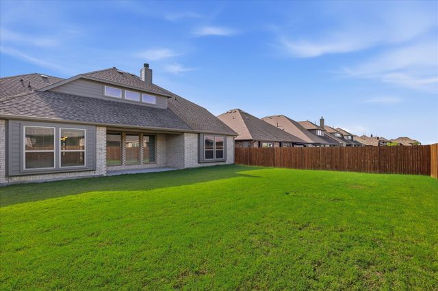 208 Lakewood Lane, Ponder, TX 76259