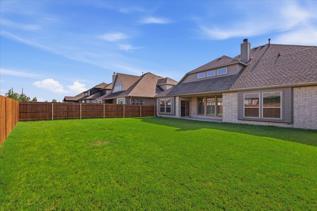 208 Lakewood Lane, Ponder, TX 76259