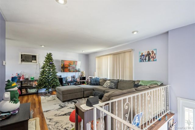 138 Lincoln Road, Franklin Square, NY 11010