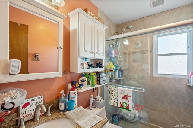 138 Lincoln Road, Franklin Square, NY 11010