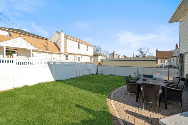 138 Lincoln Road, Franklin Square, NY 11010