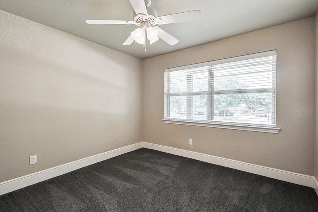 218 Raintree Drive, Highland Village, TX 75077