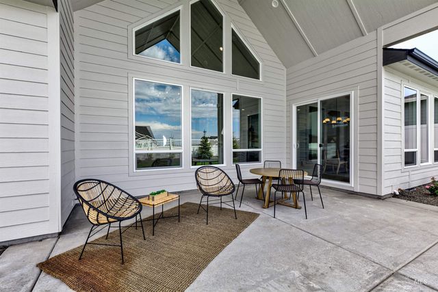 14293 N Goldfinch Ave, Boise, ID 83714