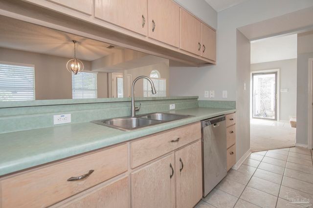 4633 Calle Ventoso, Pensacola, FL 32514