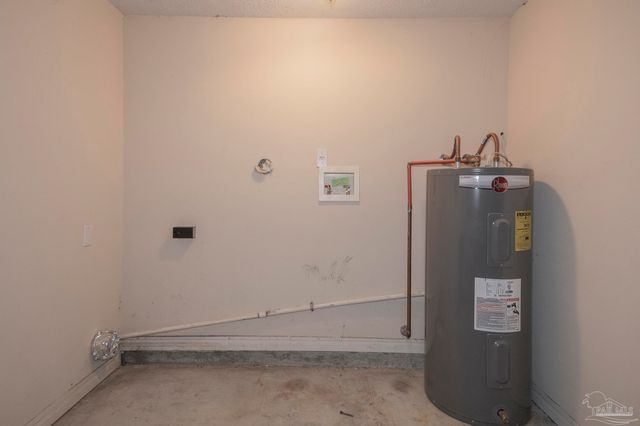 4633 Calle Ventoso, Pensacola, FL 32514