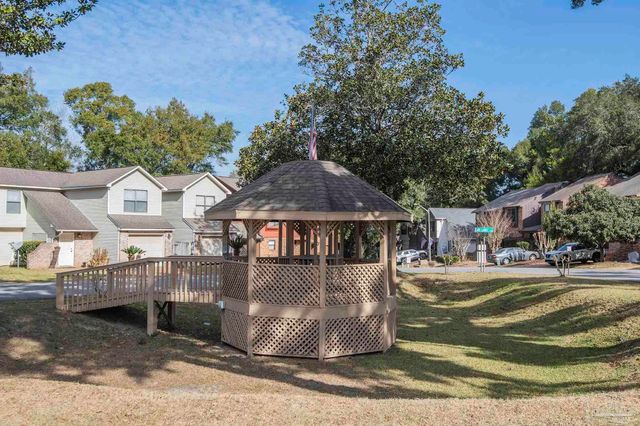 4633 Calle Ventoso, Pensacola, FL 32514