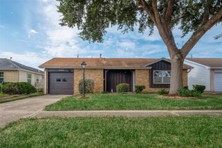 2703 Cypress Street, Pasadena, TX 77502