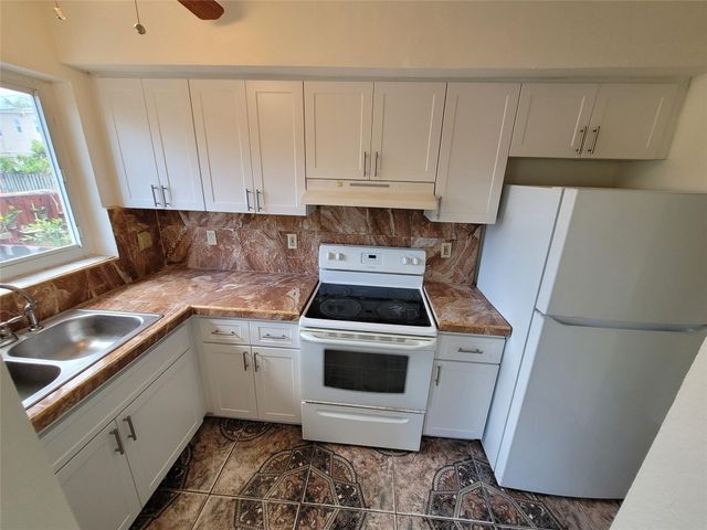 8451 NW 4th Avenue 8451, Miami, FL 33150