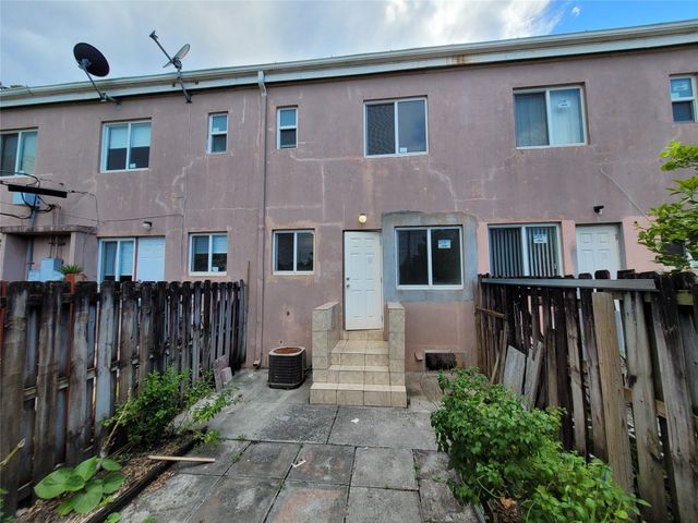8451 NW 4th Avenue 8451, Miami, FL 33150