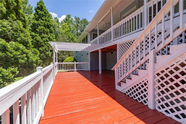 429 Burns Mill Road, West Union, SC 29696